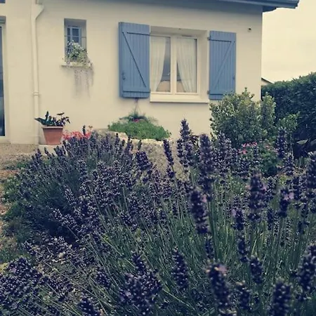 Chez Nadine Апартаменты Roquecor