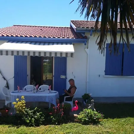 Chez Nadine * Roquecor