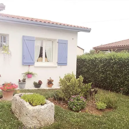 Chez Nadine Апартаменты *